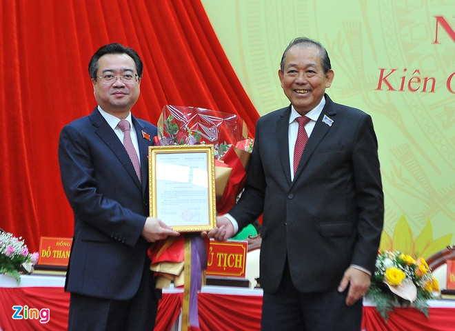 Trao quyet dinh bo nhiem thu truong cho ong Nguyen Thanh Nghi