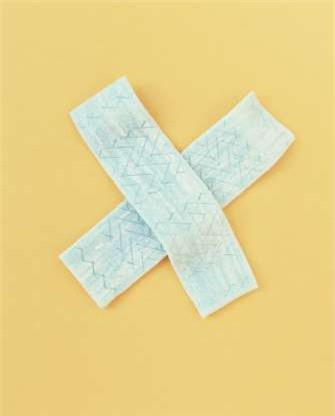 ##sc### Bỏ nhai kẹo cao su. Khi nhai kẹo cao su, bạn sẽ nuốt khá nhiều không khí, khiến bụng càng chướng thêm. 