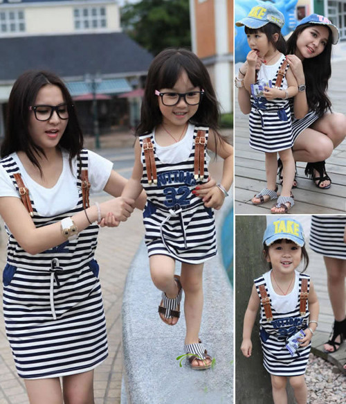 Bạn cũng đừng bỏ qua các phụ kiện mùa hè như sandal quai mảnh, mũ, băng đô… để tô điểm cho bé thêm xinh yêu nhé.