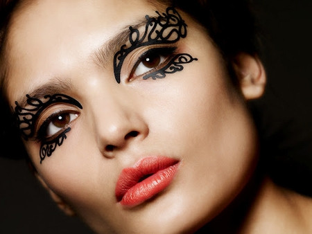 Ý tưởng trang điểm này mang lại cho chị em vẻ đẹp hoàn hảo và phong cách mà lại rất bí ấn quyến rũ.