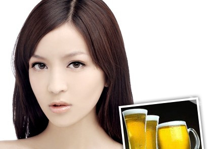 Bên cạnh đó, bia còn giúp thải bỏ độc tố ra khỏi da của bạn. Một khi độc tố đã được loại bỏ ra khỏi làn da, bạn sẽ có thể chiêm ngưỡng được vẻ hồng hào, khỏe khoắn tự nhiên của làn da. Trộn 2 thìa bia với 1 chén khoai tây nghiền. Đắp hỗn hợp lên mặt trong 15-20 phút sau đó rửa sạch.