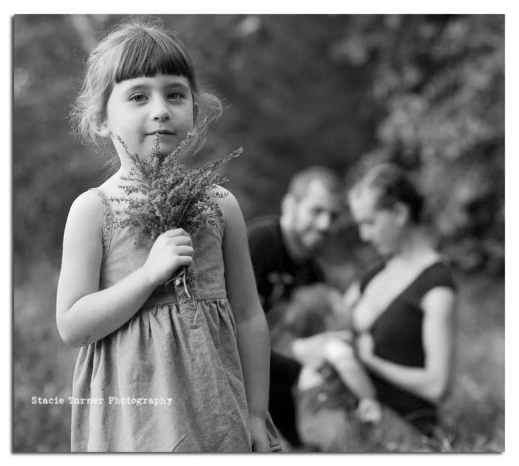 Khoảnh khắc hạnh phúc của một gia đình khi đi dã ngoại.