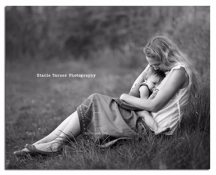 Tình yêu thương của người mẹ dành cho thiên thần bé nhỏ của mình.