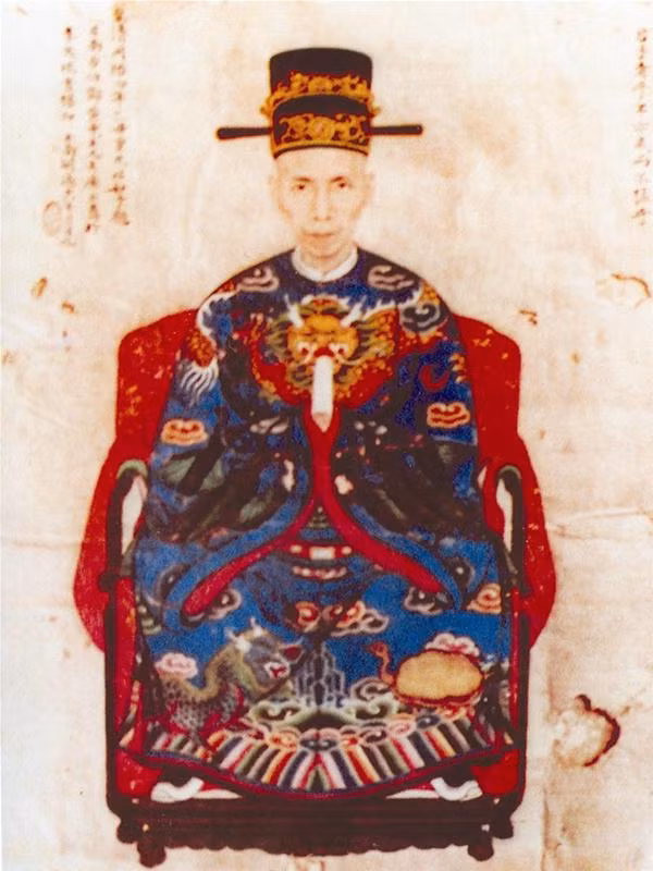 Đặng Huy Trứ (1825-1874, tuổi Ất Dậu) là một vị đại quan thời Thiệu Trị, Tự Đức của nhà Nguyễn. Ông được coi là một nhà cải cách Việt Nam thời cận đại, ông tổ nghề nhiếp ảnh ở Việt Nam và là người đầu tiên đưa kỹ nghệ đóng tàu phương Tây du nhập vào Việt Nam.