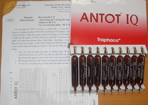 Thực phẩm chức năng Antot-IQ bị tố là nguyên nhân gây ngộ độc cho cháu bé 3 tuổi.