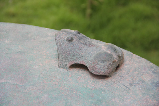 Giả thuyết này được xác nhận bằng sự hiện diện của các tộc người mang nhiều đặc điểm văn hóa giống người Việt cổ còn tồn tại đến ngày nay như người Batak Toba và Minangkabau ở Sumatra, người Toraja ở Sulawesi, người Dayak ở Sulawesi... Ảnh: TTXVN.