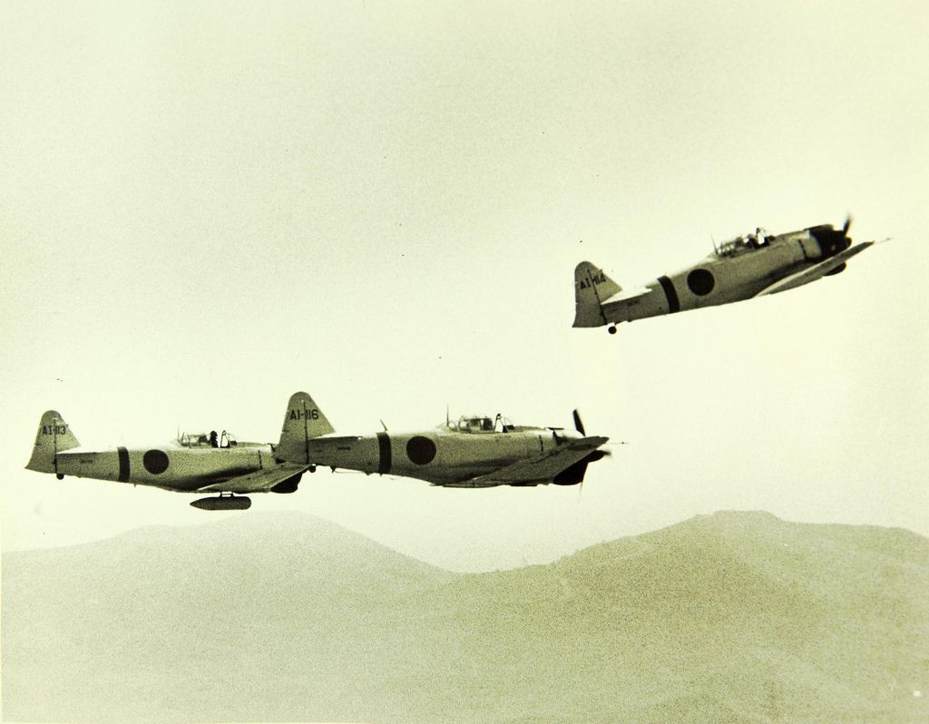 Nhưng hạnh phúc của người thanh niên không kéo dài. Khi cuộc thế chiến diễn ra theo xu thế bất lợi cho quân đội Nhật hoàng, Seki đã rời xa gia đình để làm phi công cảm tử.