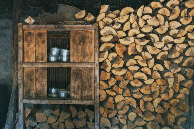 Về cơ bản, gạc-măng-rê là một vật dụng nhà bếp dùng để cất trữ thực phẩm, các loại đồ dùng trong nấu ăn, thường được đóng bằng gỗ. Trong nhiều thập niên, gạc-măng-rê ở Việt Nam được đóng theo một quy tắc ít thay đổi.