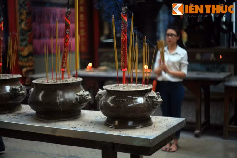 Doc dao tuc tho phu nu o Viet Nam-Hinh-3