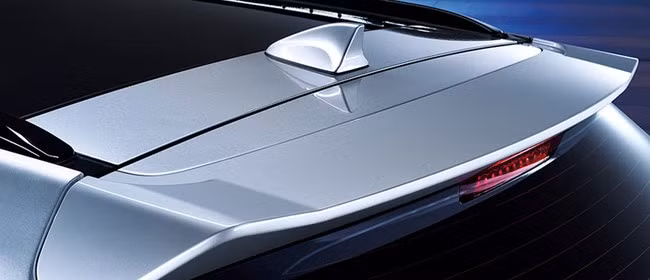 Cánh gió cải tiến nổi bật với kiểu thiết kế hiện đại và sang trọng mang phong cách thể thao.