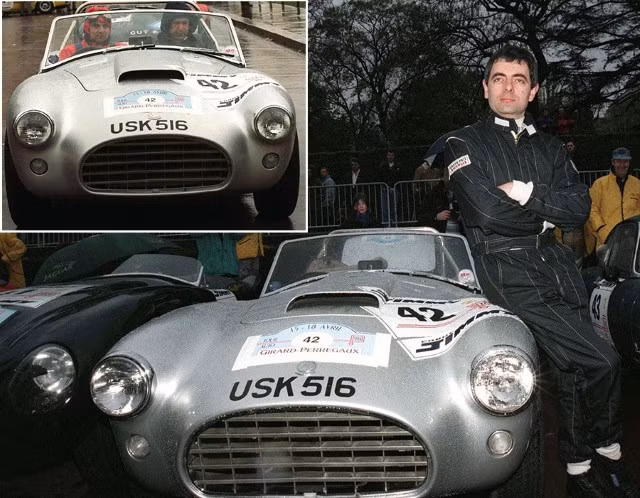 Chiếc AC Ace trang bị động cơ 2.0L sinh ra công suất 120 mã lực được Rowan giới thiệu trong buổi triển lãm các dòng xe cổ điển tại Paris.