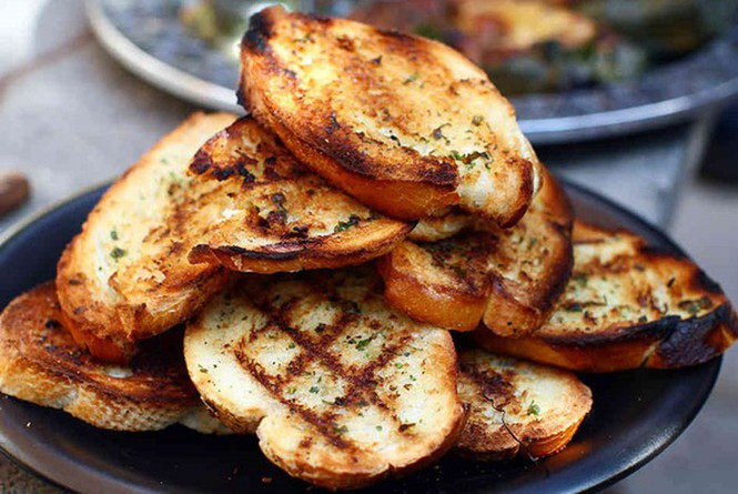 Những "đại kỵ" khi ăn bánh mỳ, không phải ai cũng biết - Hình 2 Nhung