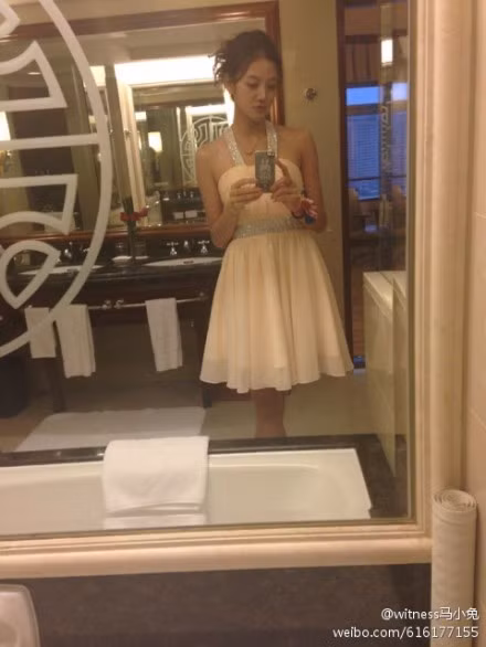 Trong khi đó, chuyện “xứng đôi vừa lứa” lại là điều tối quan trọng trong hôn nhân tại Trung Quốc. Điều này khiến rất nhiều người đàn ông không tự tin để theo đuổi, tìm hiểu về cô gái này.