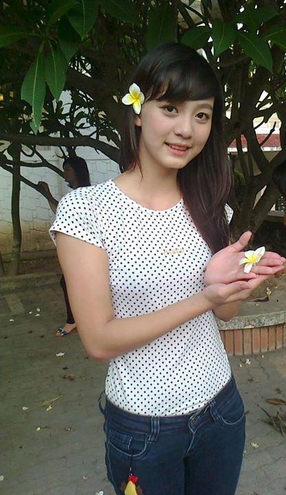 Thu Hoài cho rằng việc phẫu thuật thẩm mỹ có chính đáng, có tốt hay không là phụ thuộc vào quan niệm, điều kiện của mỗi người, nên chọn cách phẫu thuật thẩm mỹ để không phải hối hận về sau.