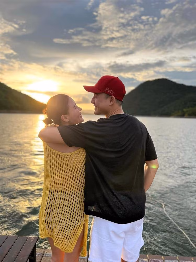 Luong The Thanh - Thuy Diem: Tu 'yeu trong toi' den vuot tin don ngoai tinh-Hinh-9