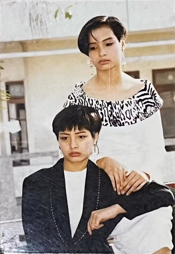 Thúy Hạnh bất ngờ tiết lộ bức ảnh lần đầu chụp thời trang Thuy Hanh bat ngo tiet lo buc anh lan dau chup thoi trang