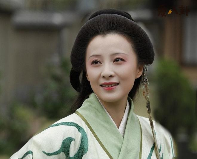 'Dien nu' man anh cuoi dao dien sau 6 ngay quen, bi 'tru eo' ly di-Hinh-7