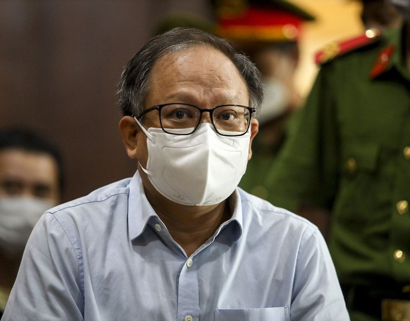 Ong Tat Thanh Cang doi dien muc an 14 nam tu