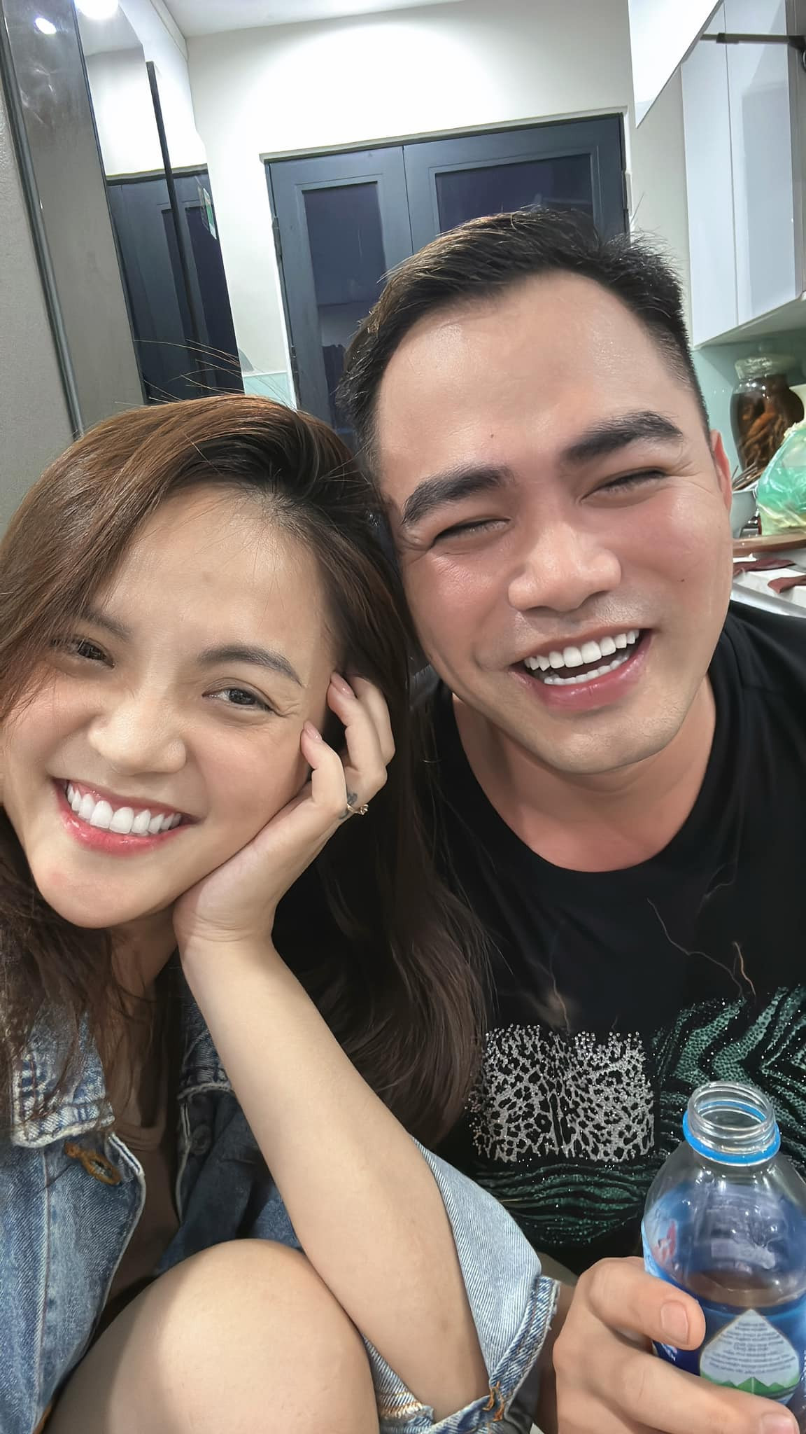 Thu Quỳnh hội ngộ 'chồng cũ' trên phim.