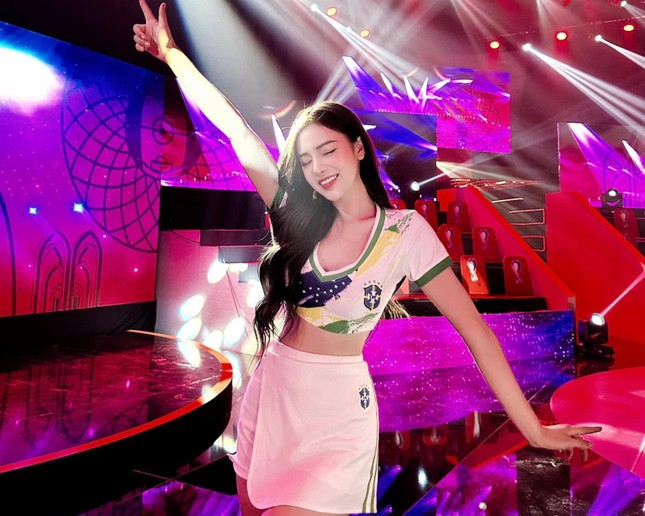 Tren song World Cup nhung co vu nham Chelsea, Cao Trang len tieng