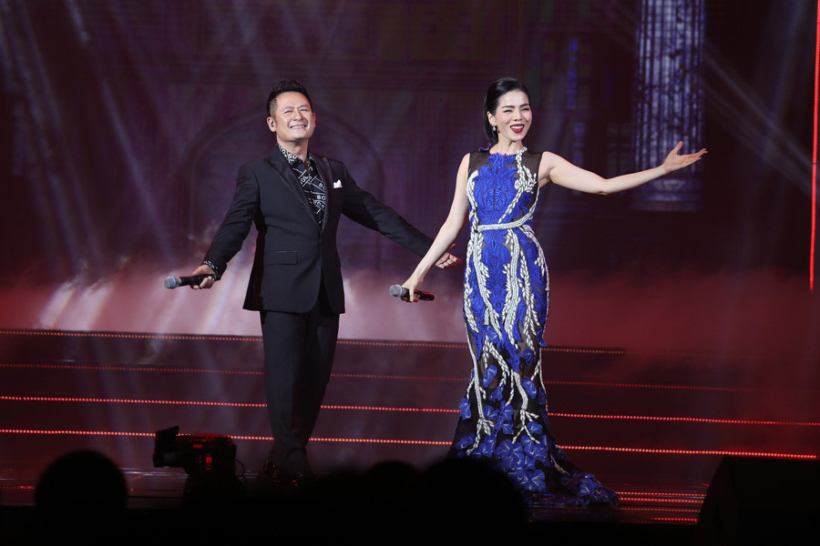 Tự Long, Xuân Bắc tập kịch, Xuân Hinh nhí nhảnh bên Hồng Vân - Hình 5 Tu Long, Xuan Bac tap kich, Xuan Hinh nhi nhanh ben Hong Van-Hinh-5