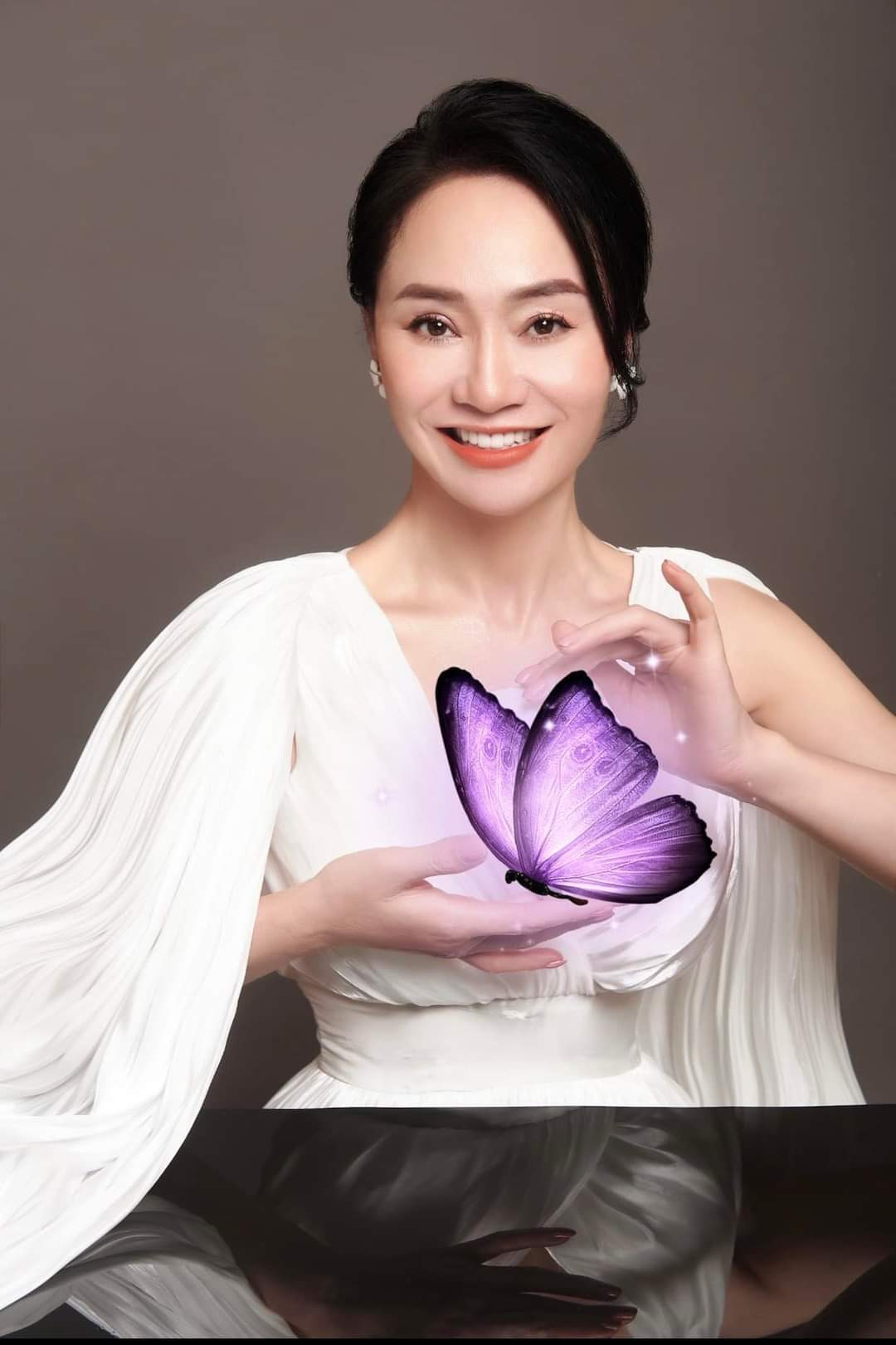 Lưu Hương Giang diện vest không nội y, BTV Hoài Anh xinh tươi - Hình 7 Luu Huong Giang dien vest khong noi y, BTV Hoai Anh xinh tuoi-Hinh-7