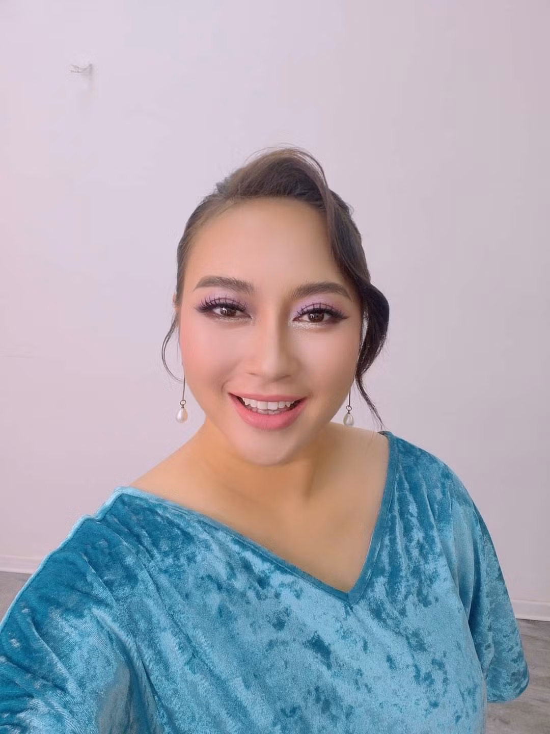 MC chan dai 1,1m khoe duong cong, Jennifer Pham khong lep ve-Hinh-9