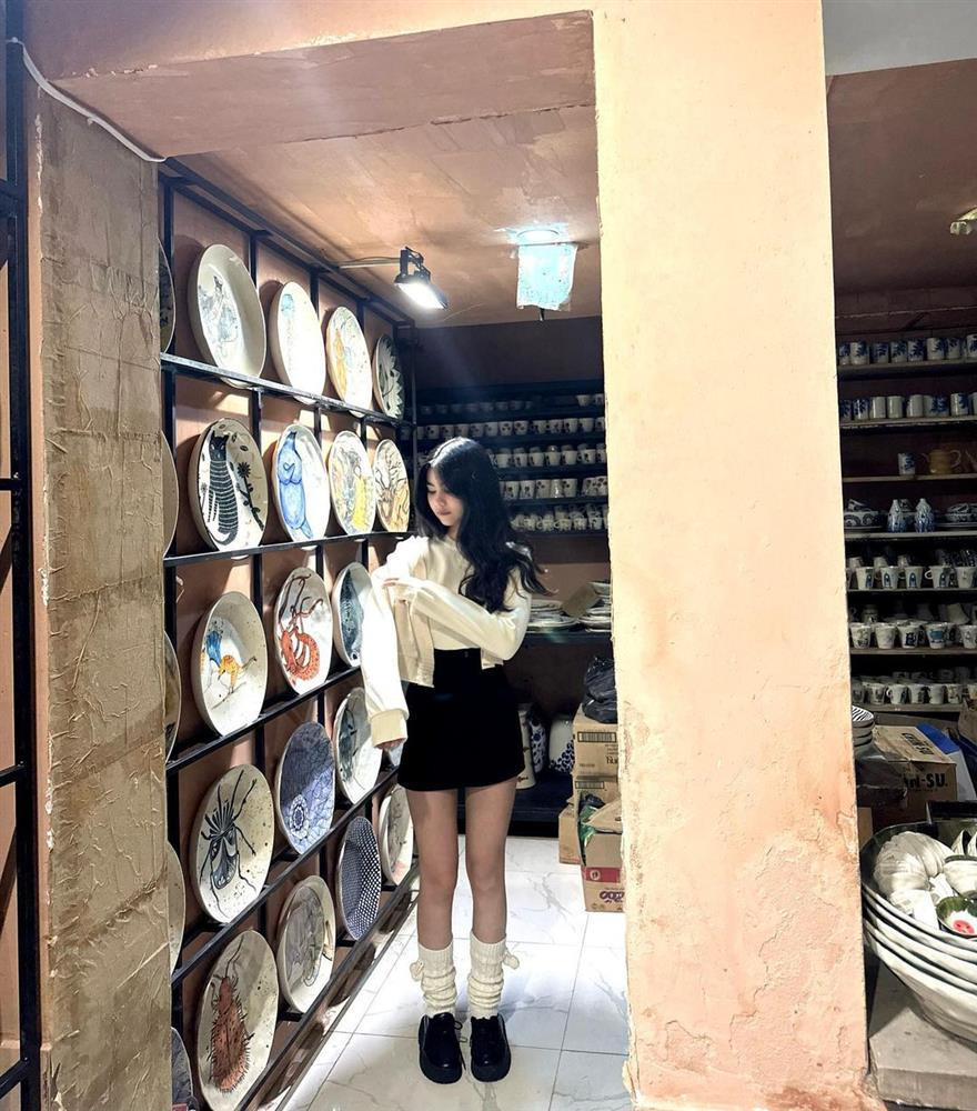 rong khi Lọ Lem có phần nữ tính, điềm đạm thì Hạt Dẻ có phần lém lỉnh, nghịch ngợm hơn.