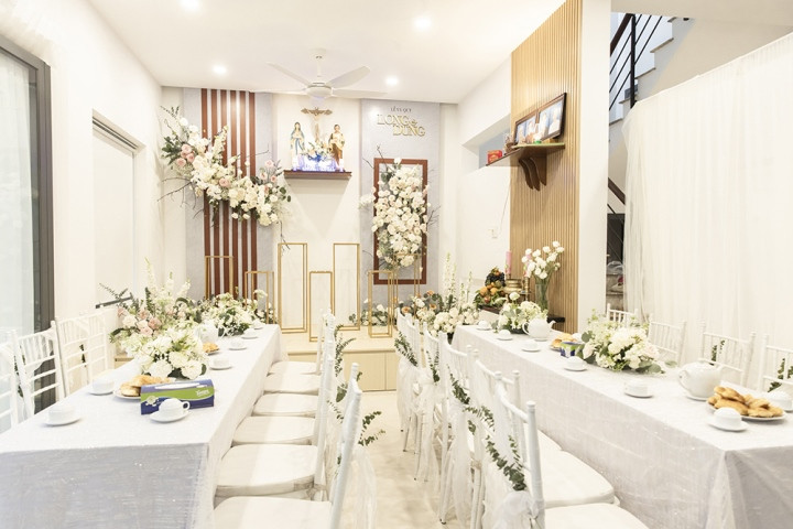 Dàn phù dâu toàn mỹ nhân trong đám hỏi Á hậu Thuỳ Dung Dan phu dau toan my nhan trong dam hoi A hau Thuy Dung