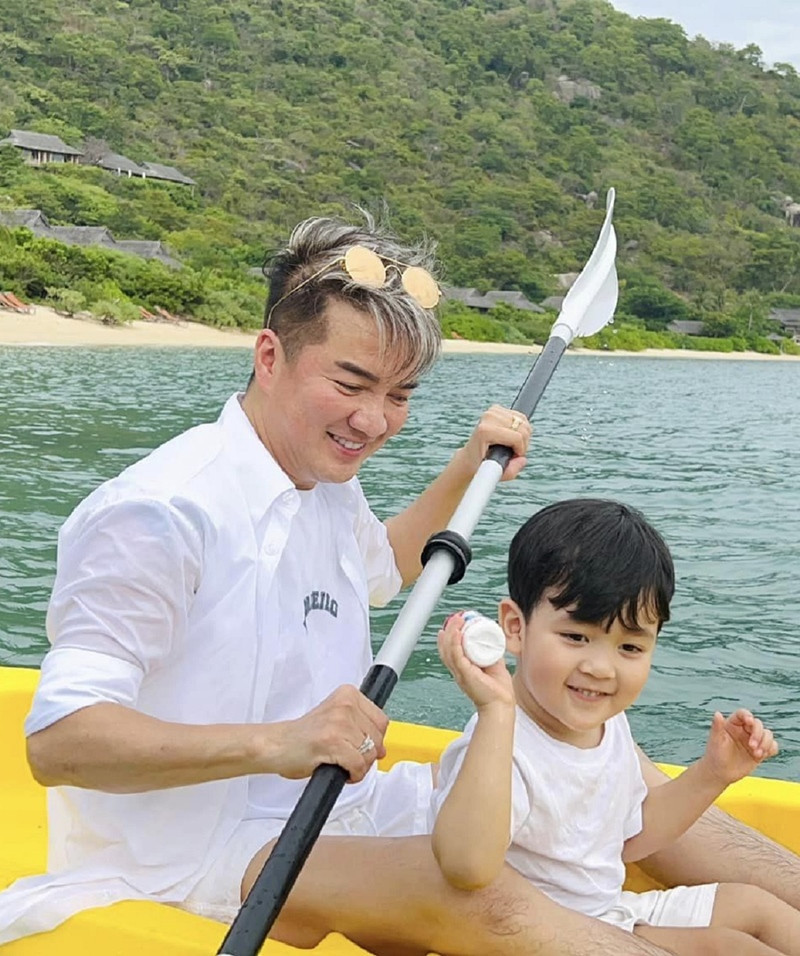 Dam Vinh Hung: Khi co con toi chia se voi My Tam ngay