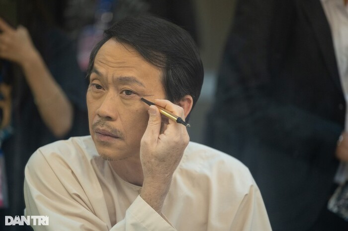 Me ruot di xem Hoai Linh dien, noi ve 