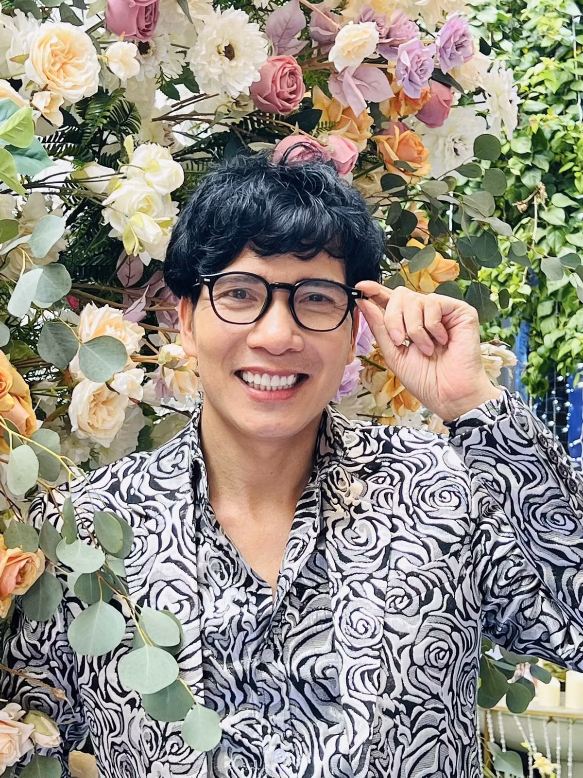 Vợ NSND Công Lý than "đau ốm, hết tiền", Mai Ngô ngày càng đẹp - Hình 2 Vo NSND Cong Ly than