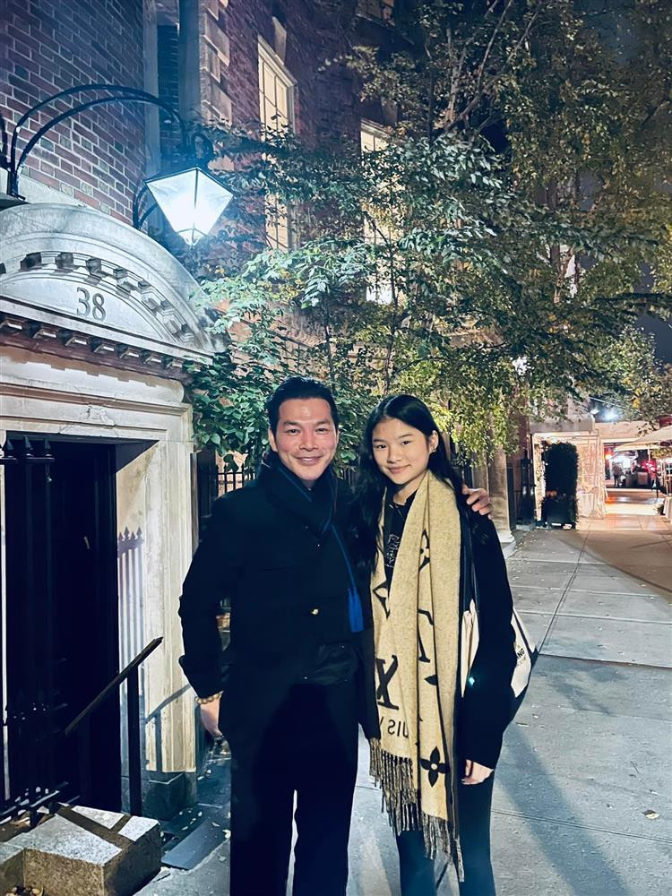 hững hình ảnh Devon khi 13 tuổi, khi ấy đã cao gần bằng Trần Bảo Sơn.