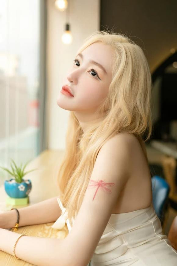 Elly Tran suyt say thai con thu 2 khi phat hien chong ngoai tinh-Hinh-3