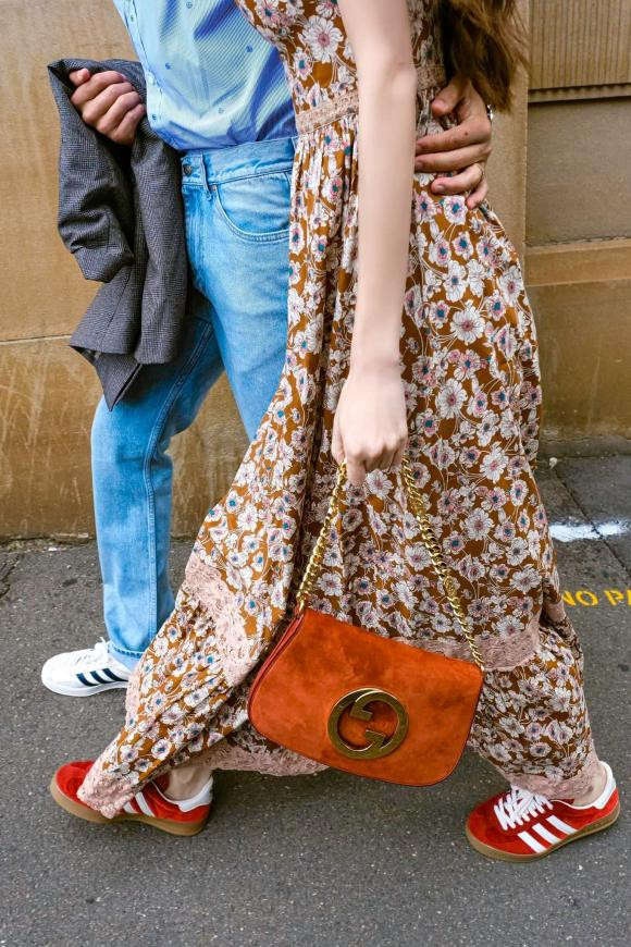 à Hồ và Kim Lý lên đồ dạo phố New York cực sành điệu.