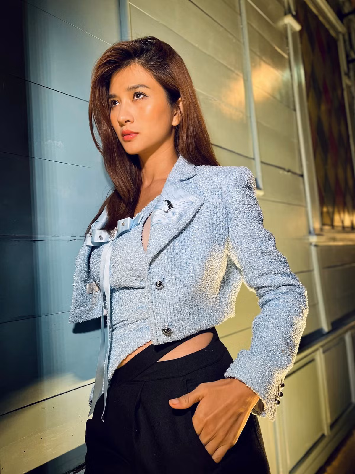 Thụy Vân thân thiết Xuân Bắc, vợ trẻ Công Lý sành điệu - Hình 5 Thuy Van than thiet Xuan Bac, vo tre Cong Ly sanh dieu-Hinh-5