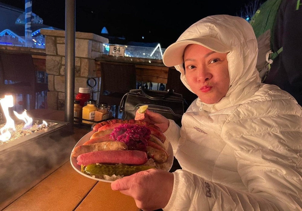 Cao Thái Hà tâm trạng, Hồ Ngọc Hà khoe dáng "mẹ 3 con" - Hình 3 Cao Thai Ha tam trang, Ho Ngoc Ha khoe dang