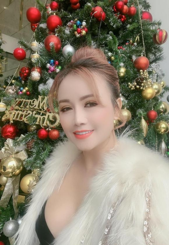 Diễn viên Đào Hoàng Yến đăng ảnh gợi cảm, ngẫm nghĩ nhiều về cuộc sống.