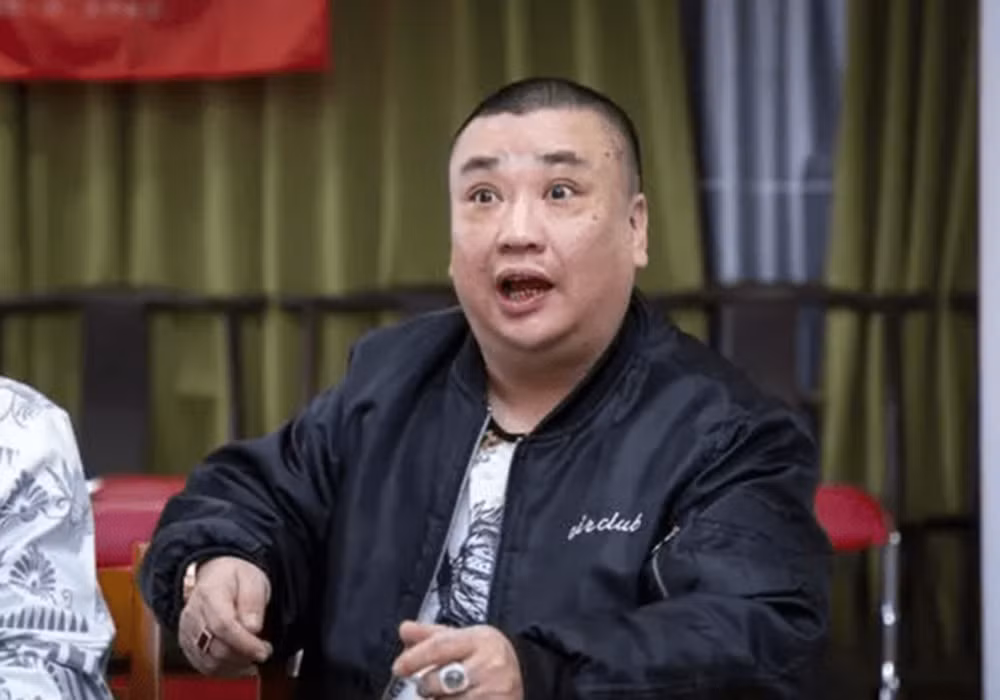 Nguyen nhan khien dien vien Tran Kien Hung dot tu tren o to-Hinh-2