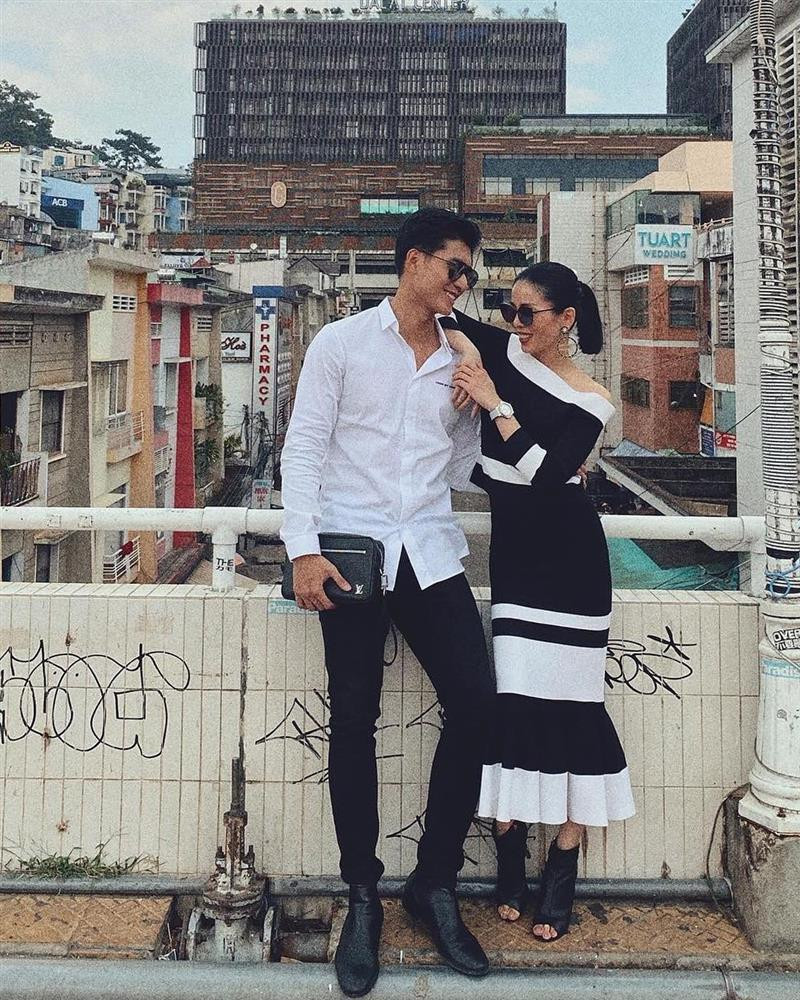 rước đây, chuyện tình lệch tuổi của Lệ Quyên và Lâm Bảo Châu vướng phải nhiều tranh cãi từ phía dân mạng.