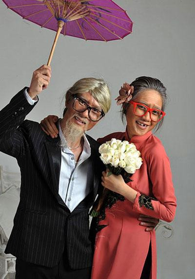 ù đã bị bôi xấu với tóc bạc và răng đen nhưng cả 2 vẫn cực đẹp đôi.