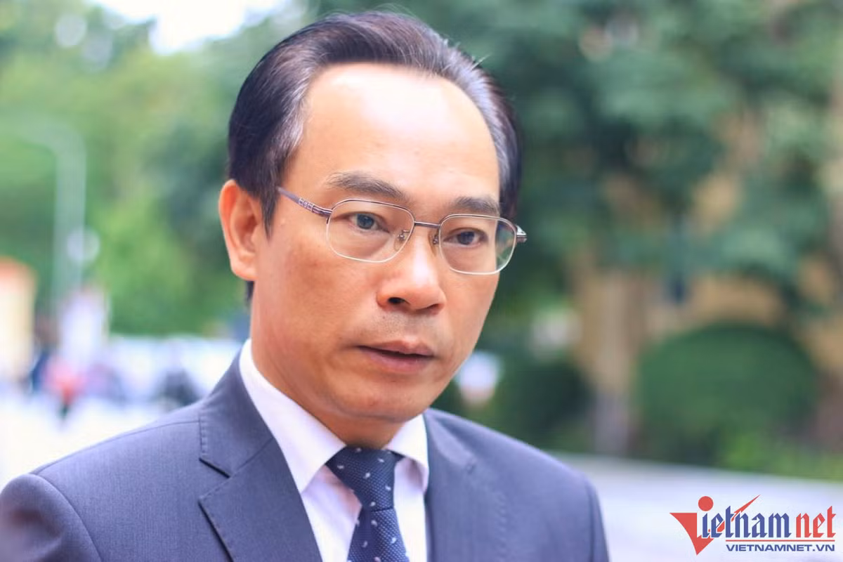 Truong Bach khoa Ha Noi chuyen thanh dai hoc, viec cap bang ra sao?