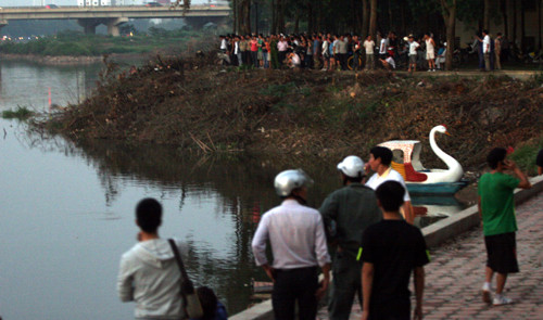 Cơ quan công an đến hiện trường nơi xảy ra vụ việc.