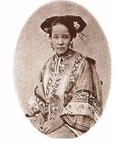 Còn đây là nhan sắc thực của một phi tử thời nhà Thanh.