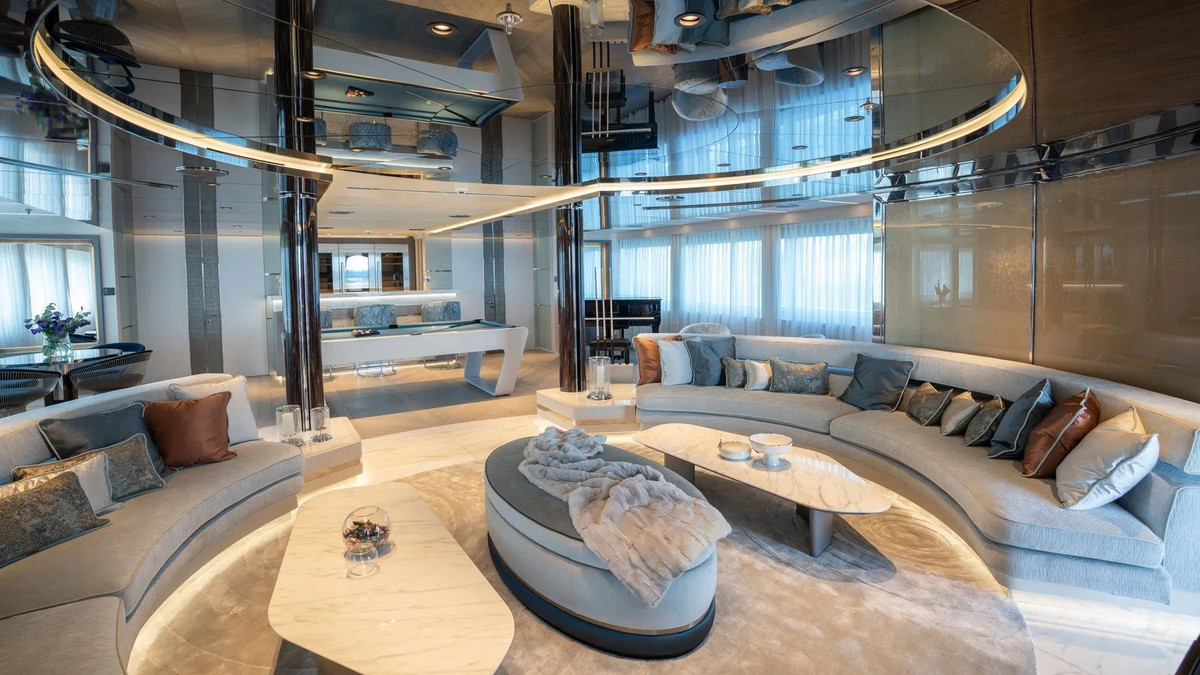 Kham pha sieu du thuyen Tatiana voi noi that khach san 5 sao-Hinh-2