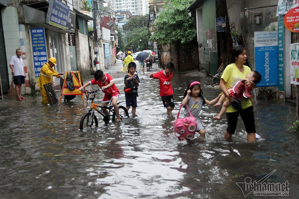 Hà Nội có nguy cơ ngập lụt do mưa to