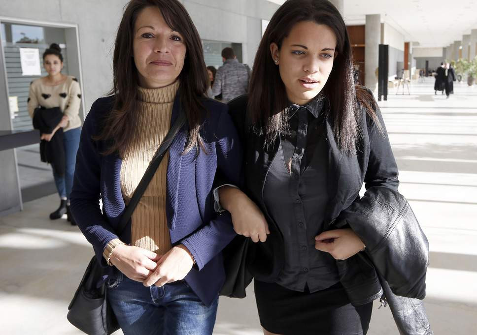 Bà Sophie Serrano và con gái Manon. Bà Sophie Serrano và con gái Manon.