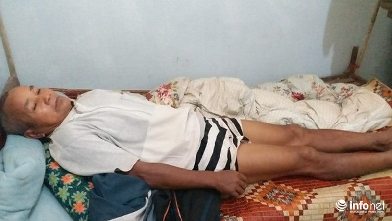 Bố Y nhiêu bị tâm thần nằm liệt gường. Bố Y nhiêu bị tâm thần nằm liệt gường.