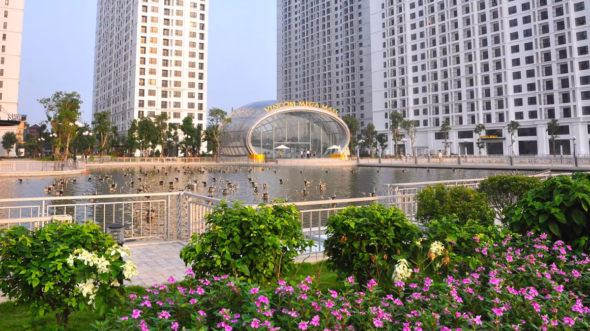 Vincom Mega Mall Times City khai trương 24/12/2013