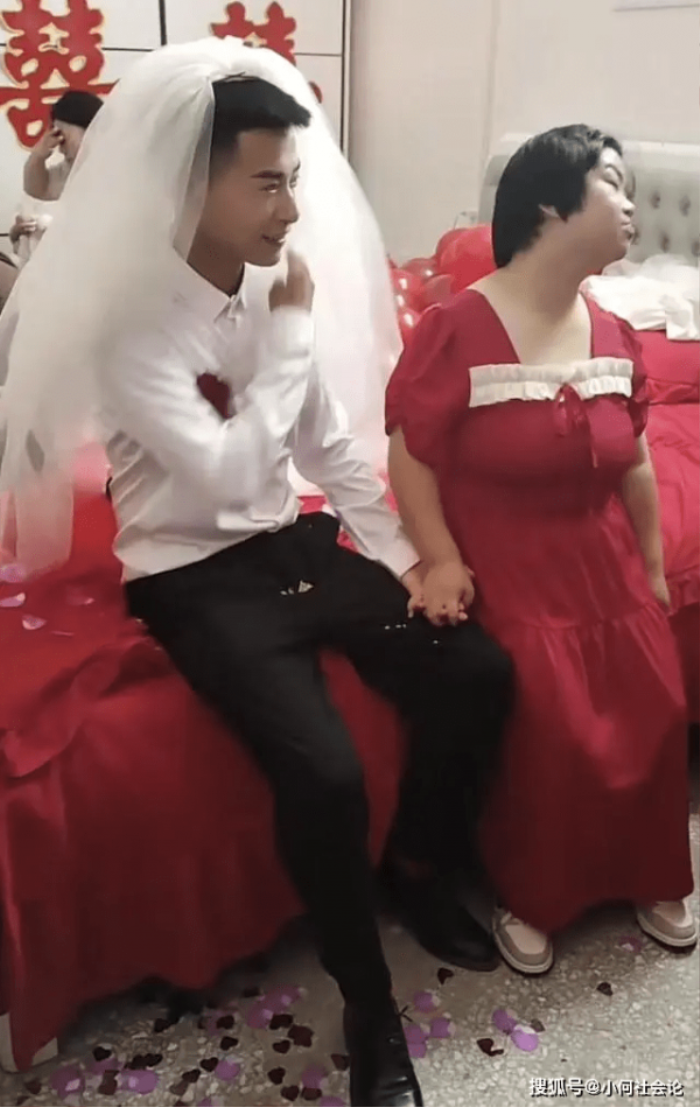 Chu re dep nhu tai tu, ngo sang co dau soc nang